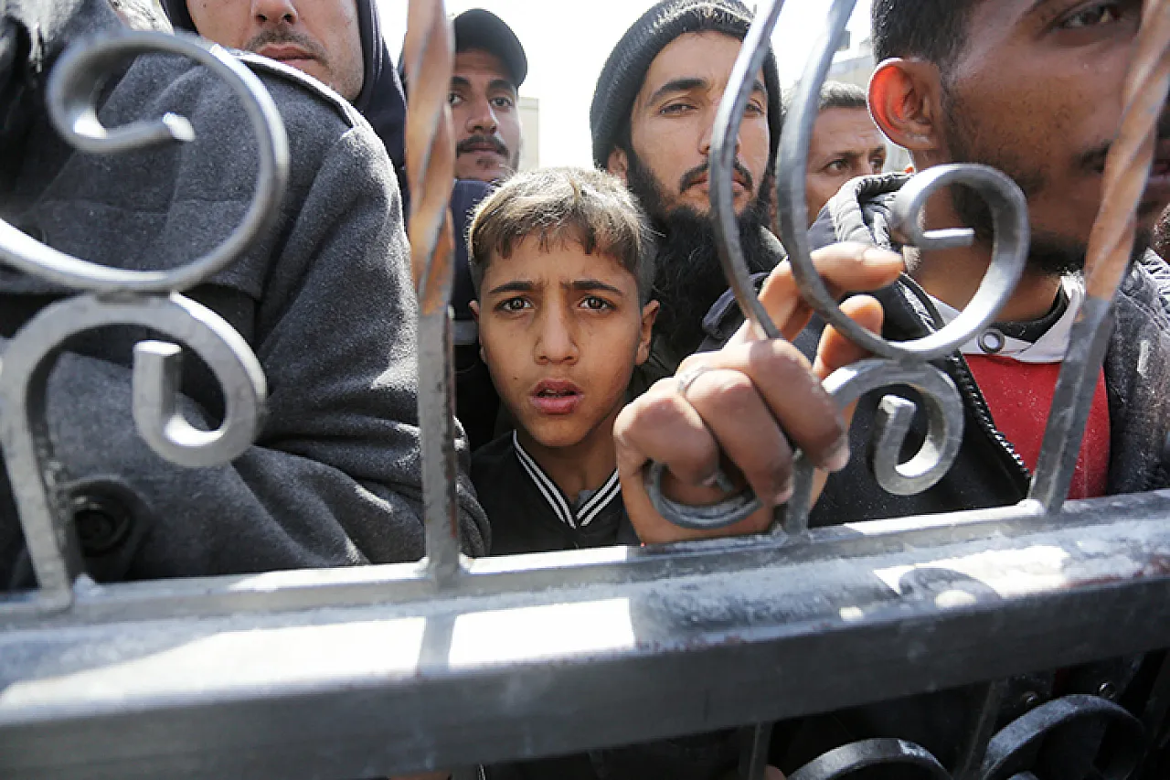 Gazze'de açlık ve susuzluk had safhada!