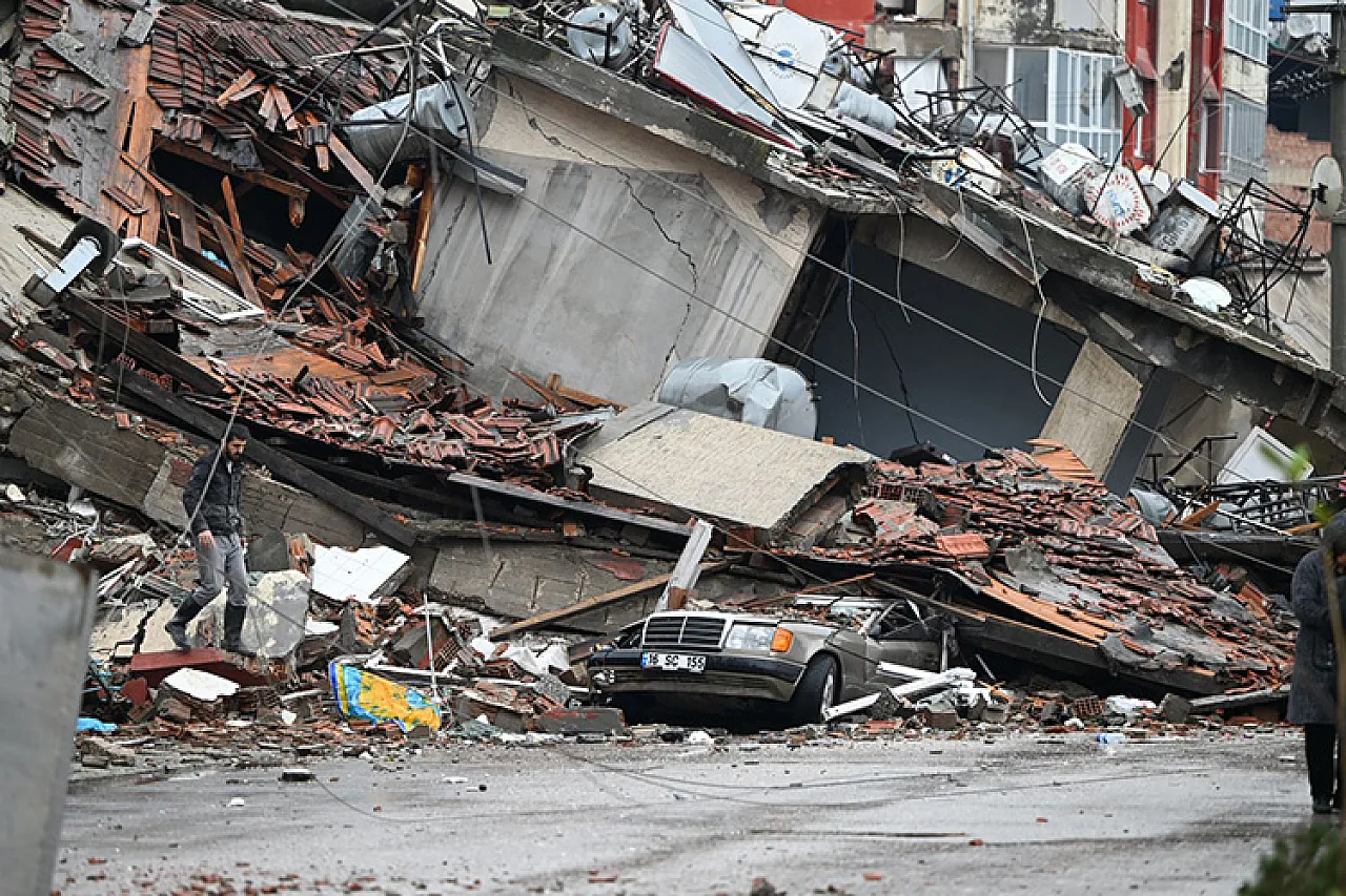 'Fay kırılırsa o ilde 7'den büyük deprem üretir'