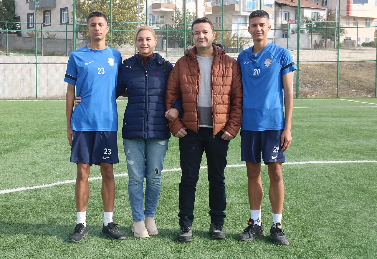 İkizlerin en büyük hayali! Fenerbahçe'de forma giymek!