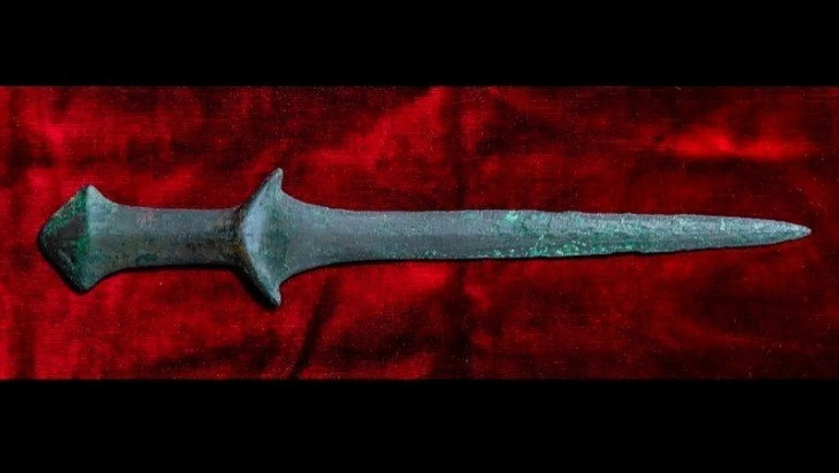 5.000 yıllık kılıç Malatyalı çıktı