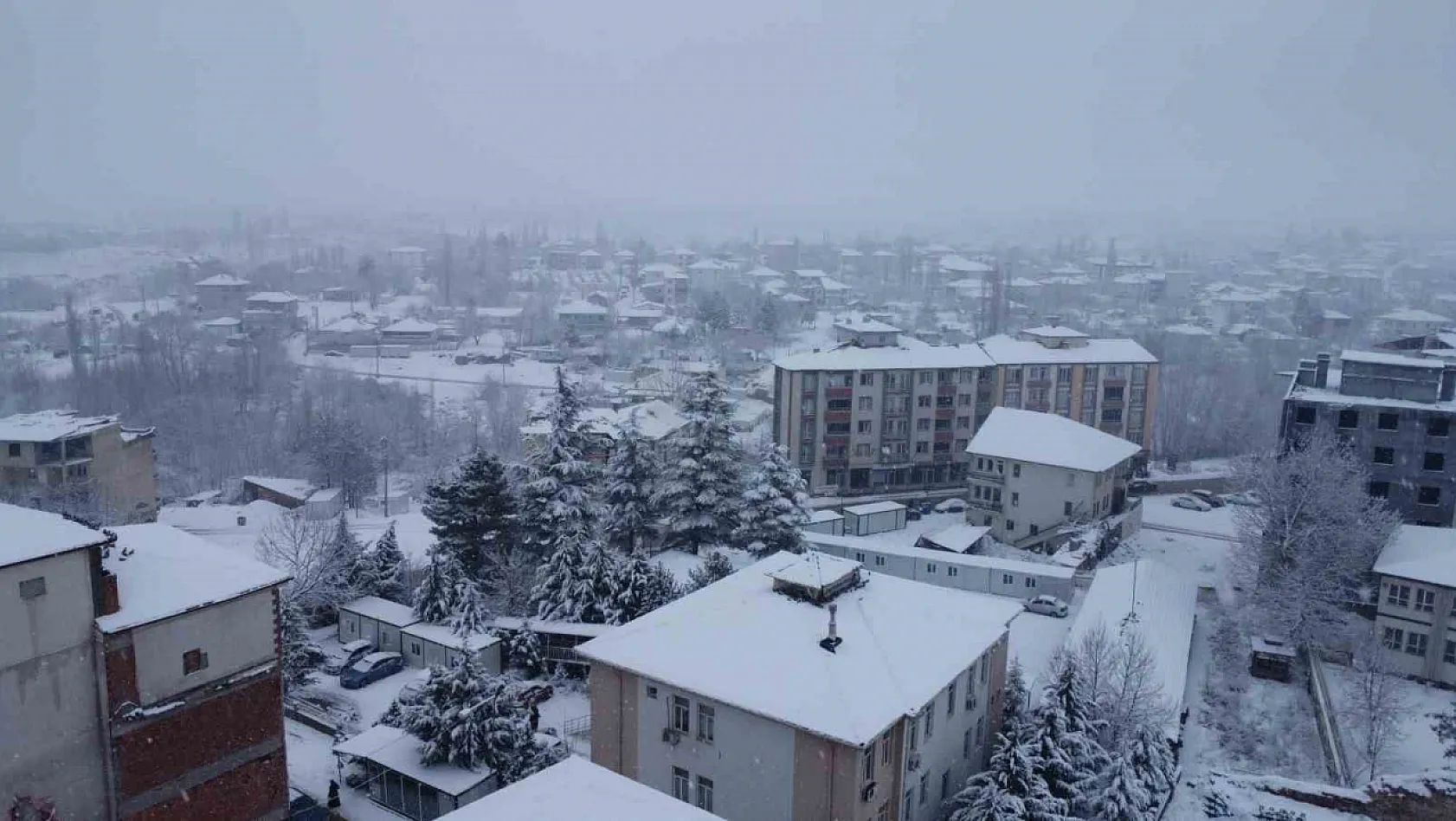 Doğanşehir'de karla mücadele