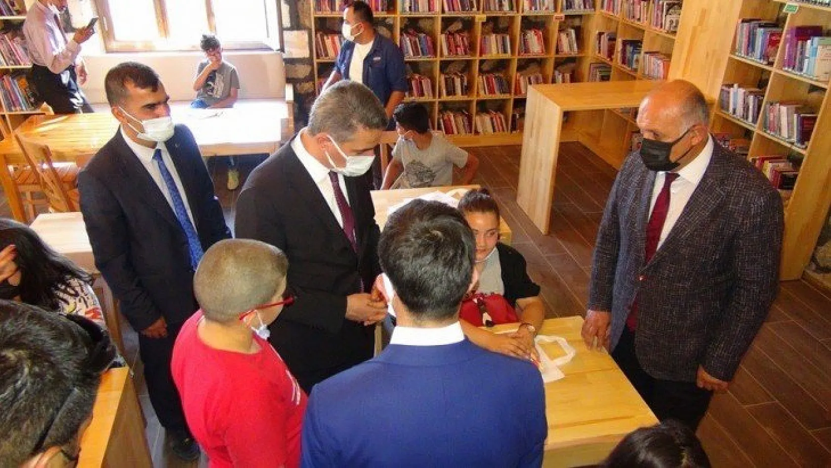 Doğanşehir kütüphaneye kavuştu