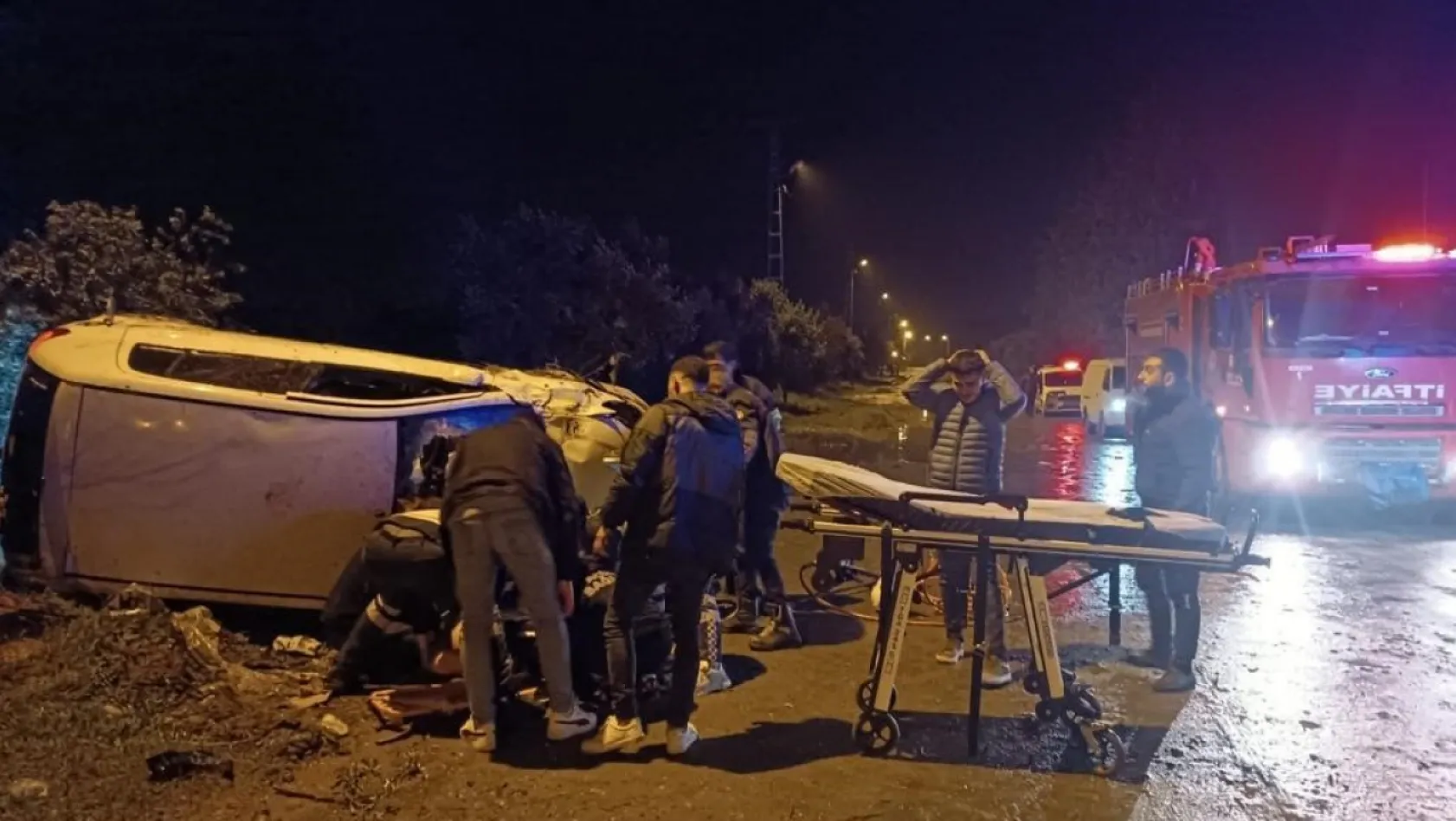 Erzin'de trafik kazası: 2 yaralı