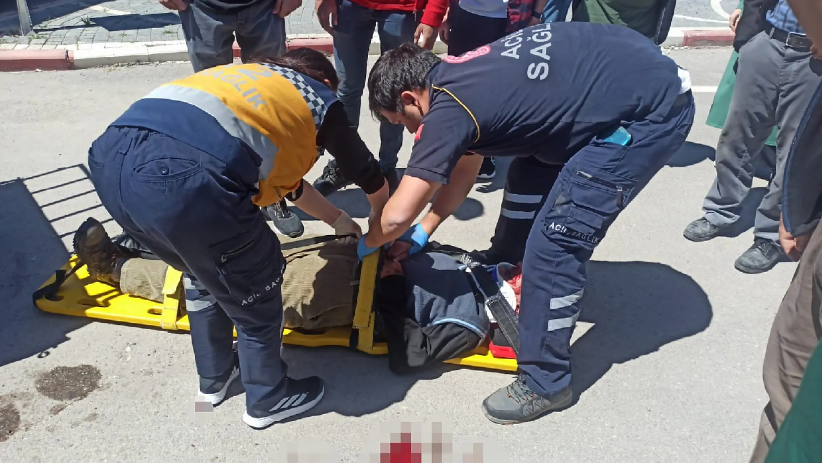 Karaman'da motosiklet devrildi 1 yaralı