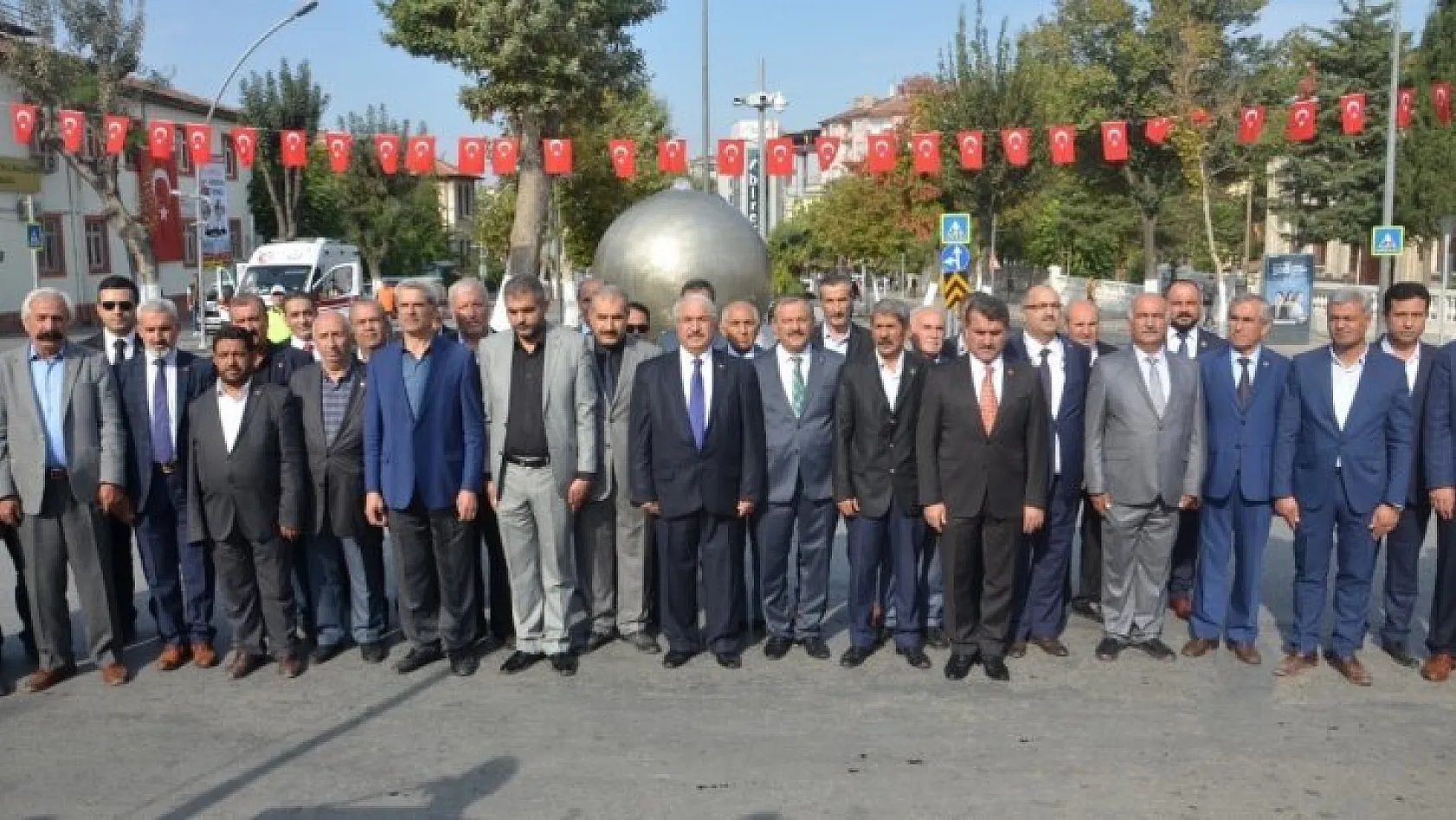 Malatya'da 19 Ekim Muhtarlar Günü kutlandı