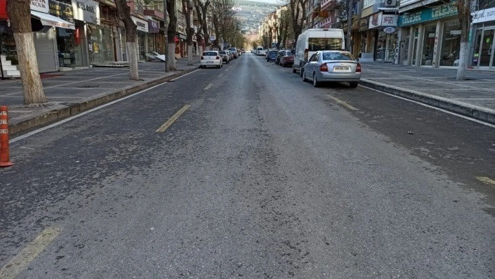 Cadde ve sokaklar  boş kaldı