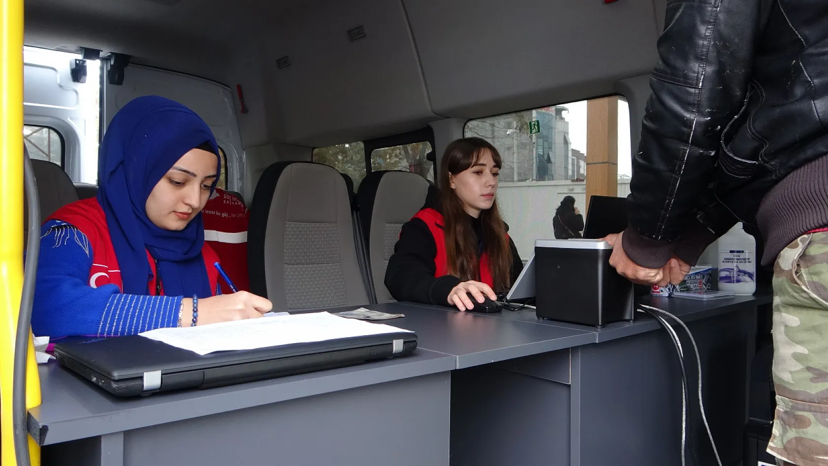 Malatya'da göçmenlere 'Mobil Göç Noktası' hizmeti