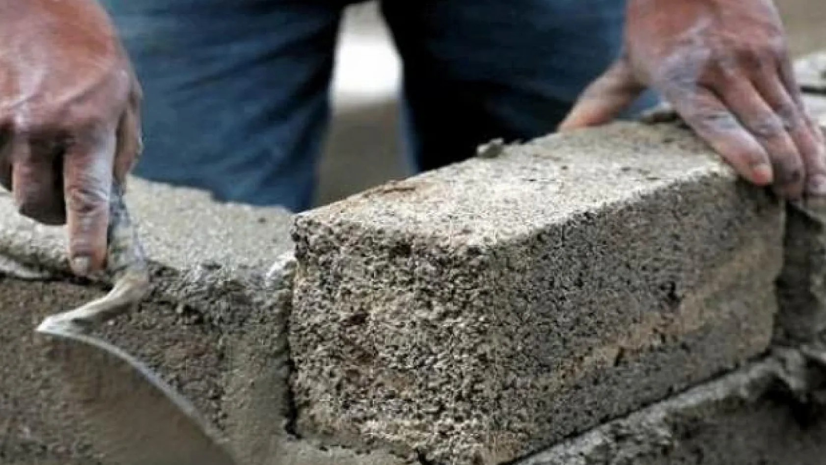 Malatya'da konut yapımına beton neşteri..!