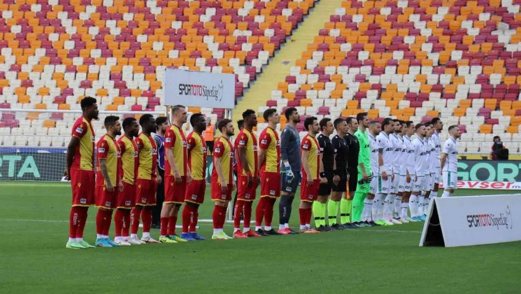 Yeni Malatyaspor: 0 - Konyaspor: 2 (İlk yarı)