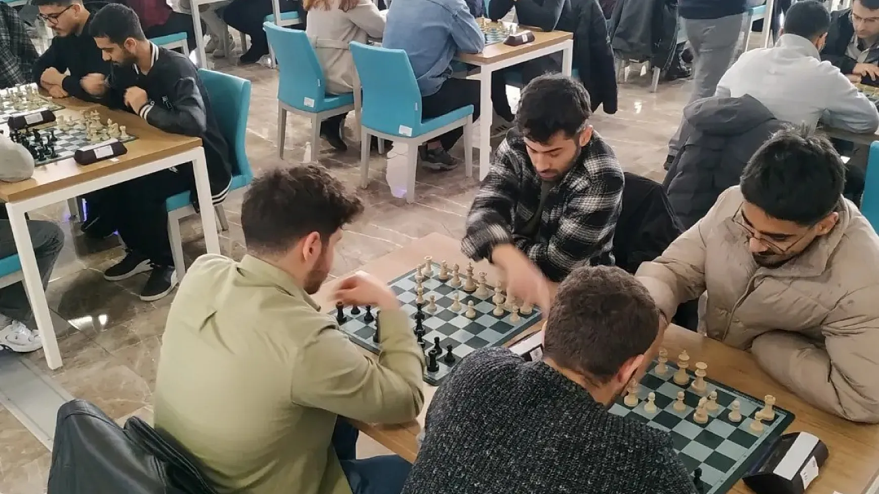Erzincan'da santranç turnuvası