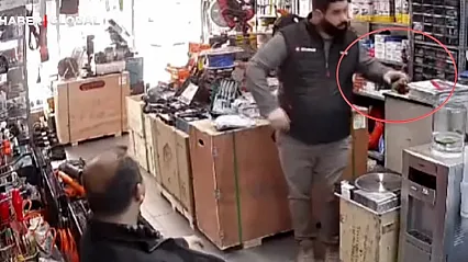 Depremde çayıyla birlikte kaçtı