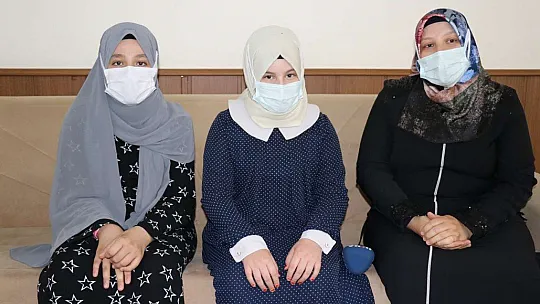 Şehrin en küçük kız hafızları