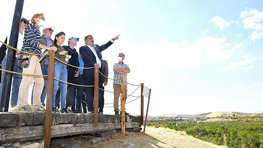 Gazetecilerden Malatya'ya övgü