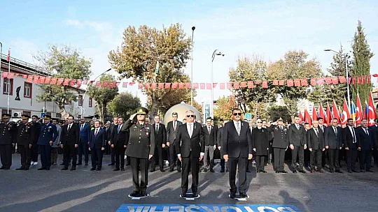Atatürk, ölümünün 85'inci yılında anıldı