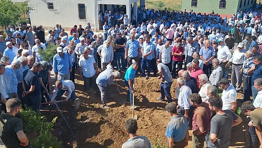 Ramazan Keskin Hoca son yolculuğuna dualarla uğurlandı