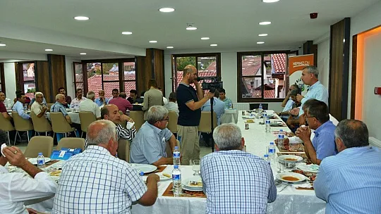 Muhtarları ağırladı
