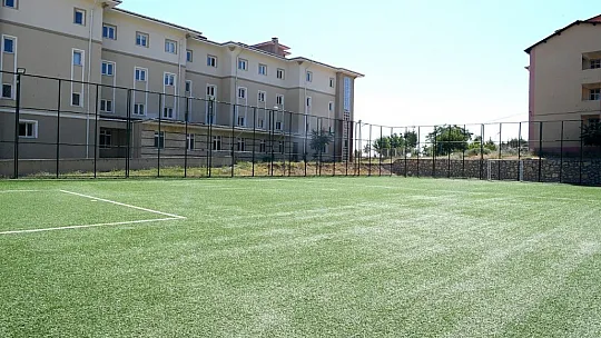 18 okula 26 spor tesisi