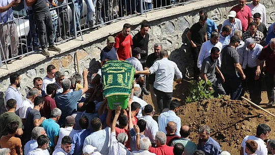 Ramazan Keskin Hoca son yolculuğuna dualarla uğurlandı