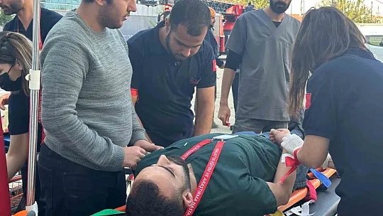Depremlerle yıkılan Malatya'da deprem tatbikatı gerçeği aratmadı
