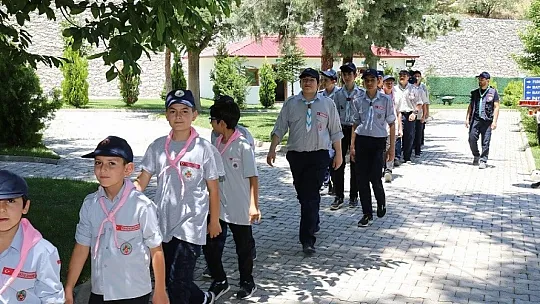 İspendere de izcilik kampı