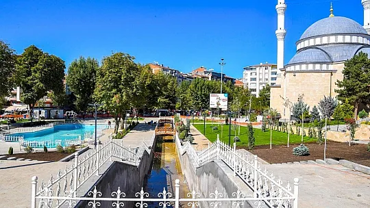 Kernek Meydanında sona doğru