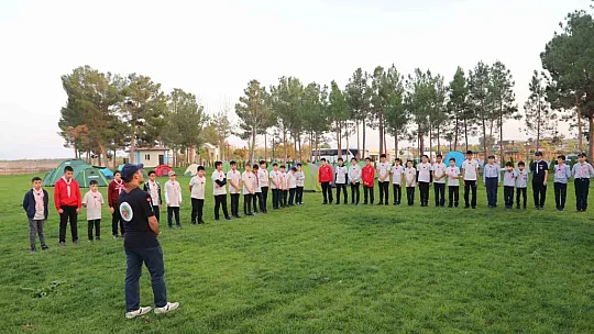 Kırkgöz Sahil Parkı'nda izcilik kampı