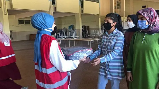 Kızılay'dan okul hediyesi