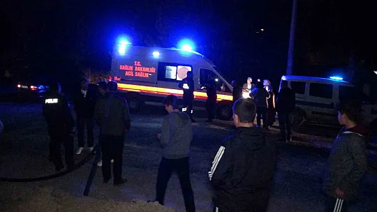 Taziyeden dönenlerin arasına daldı 3 yaralı