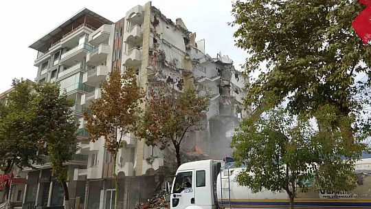 Malatya'da yıkımı bekleyen 22 bin bina var