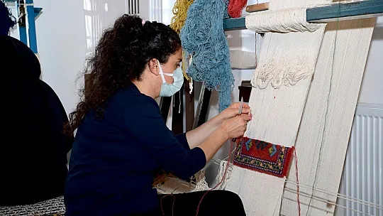 Kurslar devam ediyor