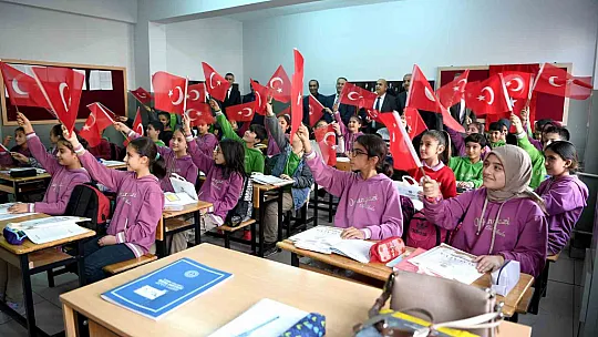 Malatya'da öğrencilere kitap desteği