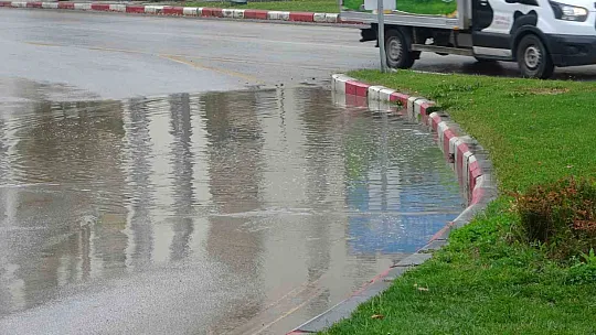Malatya'da sağanak ile sis etkili oluyor