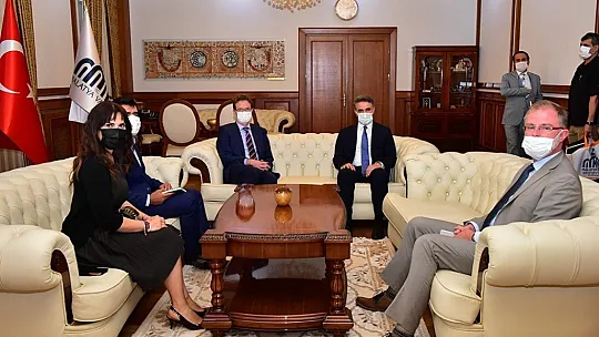 Landrut'tan kayısıya övgü