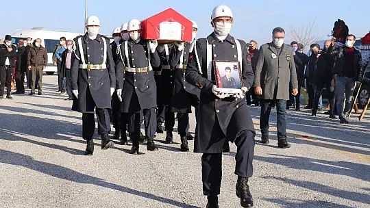 Şehit gözyaşlarıyla defnedildi