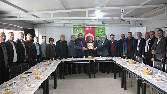 Muhtarlardan Akın'a tam destek
