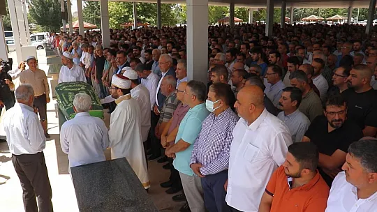 Ramazan Keskin Hoca son yolculuğuna dualarla uğurlandı