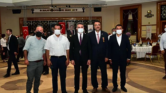 Göklerden ateş yağdırdılar