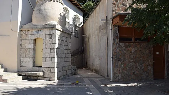 Kaçarken düştü