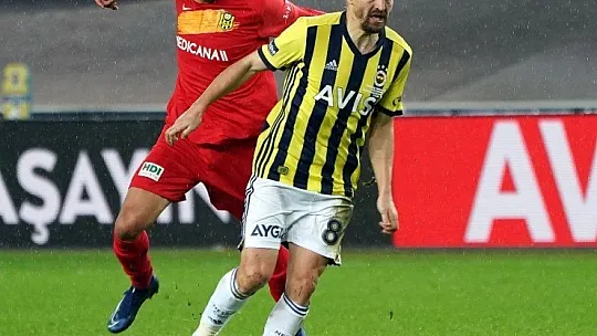 500'ncü maçına çıktı