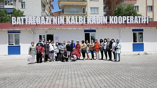 Turistik mekanlar hareketlendi