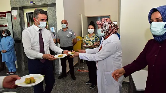Vali Baruş'tan bayram ziyareti