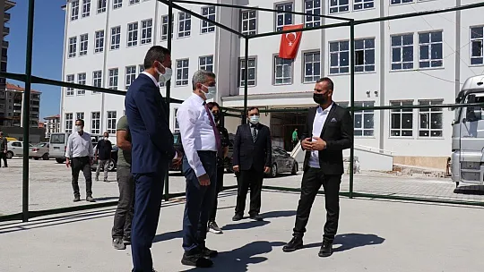 70'e yakın yeni okul