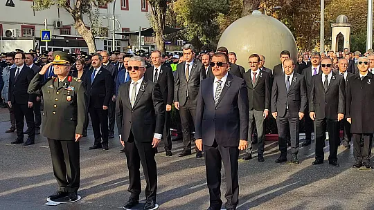 Atatürk, ölümünün 85'inci yılında anıldı