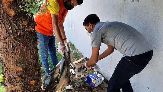 Çöp topladılar