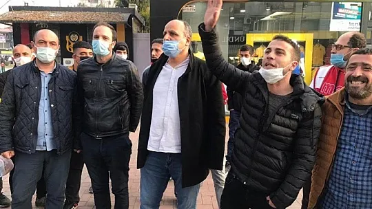 Mağlubiyet sokağa döktü