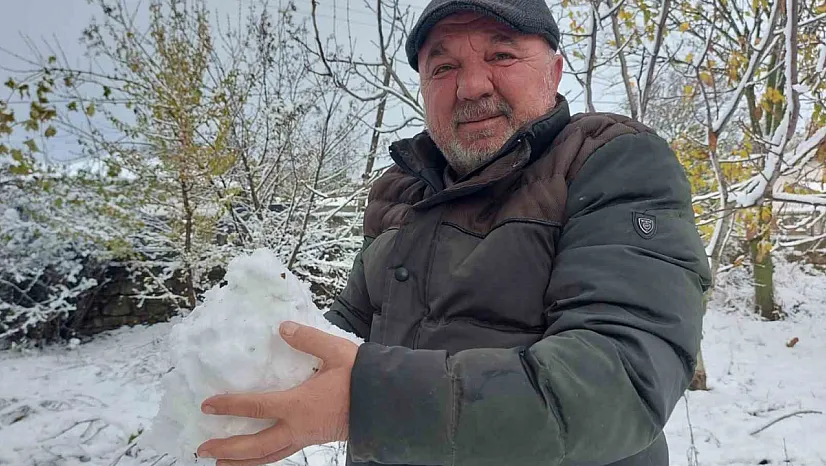 Kar çiftçinin yüzünü güldürdü
