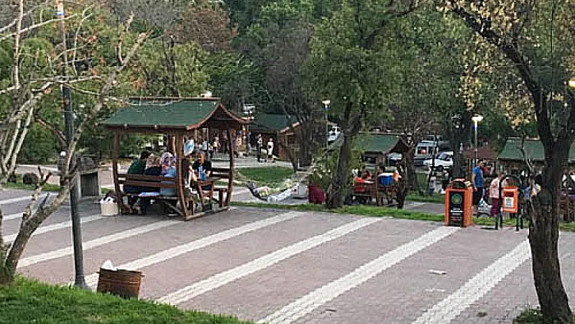 Tatilin tadını çıkarıyorlar